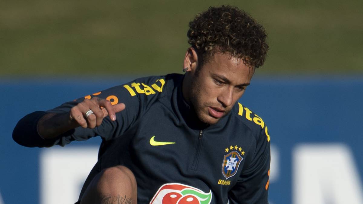 同时让前场 同时让前场